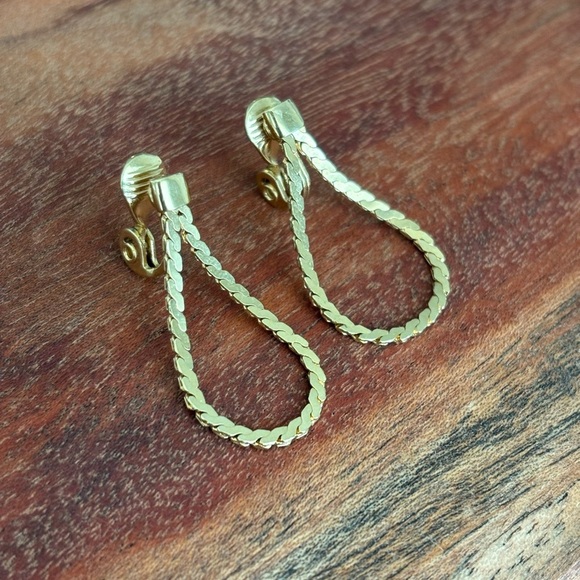 Gold Tone Chain Dangle Clip On Earrings by Monet - DAINTY & LIGHT - Picture 2 of 6